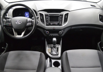 Подержанный автомобиль Hyundai Creta 2018 года (14 фото)
