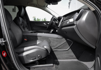 Подержанный автомобиль Volvo XC60 2018 года (28 фото)