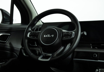 Подержанный автомобиль Kia Sportage 2025 года (15 фото)