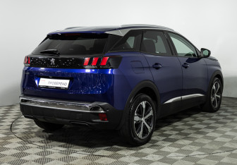 Подержанный автомобиль Peugeot 3008 2018 года (5 фото)