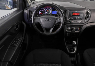 Подержанный автомобиль LADA (ВАЗ) XRAY 2018 года (11 фото)