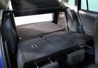 Подержанный автомобиль Volkswagen Tiguan 2021 года (22 фото)