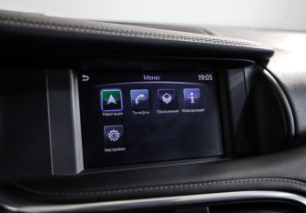 Подержанный автомобиль Infiniti QX30 2017 года (13 фото)