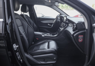 Подержанный автомобиль Mercedes-Benz GLC Coupe 2015 года (25 фото)