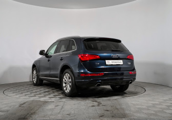 Подержанный автомобиль Audi Q5 2013 года (7 фото)