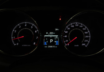Подержанный автомобиль Mitsubishi ASX 2013 года (11 фото)