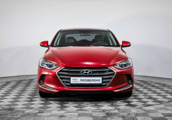 Подержанный автомобиль Hyundai Elantra Sedan 2016 года (2 фото)