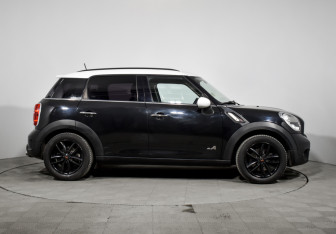 Подержанный автомобиль MINI Countryman 2014 года (4 фото)