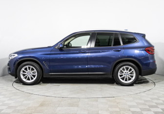 Подержанный автомобиль BMW X3 2020 года (8 фото)
