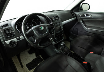 Подержанный автомобиль Skoda Yeti 2012 года (11 фото)