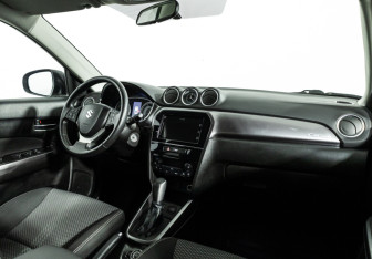 Подержанный автомобиль Suzuki Vitara 2021 года (9 фото)