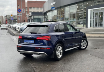 Подержанный автомобиль Audi Q5 2019 года (7 фото)