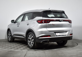 Подержанный автомобиль Chery Tiggo 7 Pro 2022 года (7 фото)