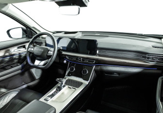 Подержанный автомобиль Exeed VX 2023 года (9 фото)