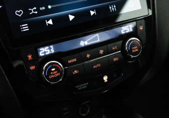 Подержанный автомобиль Nissan Qashqai 2018 года (16 фото)