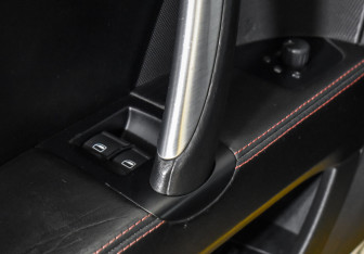 Подержанный автомобиль Audi TTS Roadster 2008 года (17 фото)