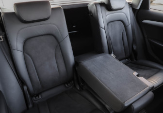 Подержанный автомобиль Audi Q5 2015 года (31 фото)