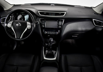 Подержанный автомобиль Nissan Qashqai 2018 года (17 фото)