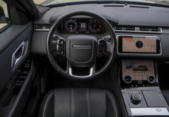 Подержанный автомобиль Land Rover Range Rover Velar 2017 года (13 фото)