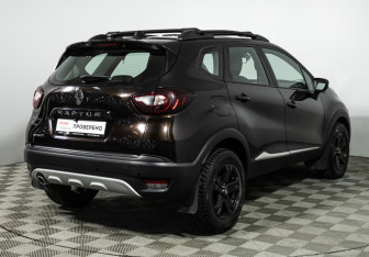 Подержанный автомобиль Renault Kaptur 2019 года (5 фото)