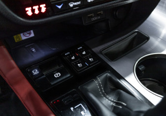 Подержанный автомобиль Lexus RX 2020 года (21 фото)