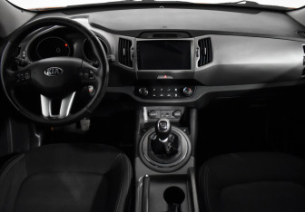 Подержанный автомобиль Kia Sportage 2014 года (13 фото)