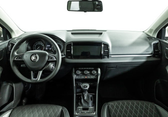 Подержанный автомобиль Skoda Karoq 2020 года (13 фото)