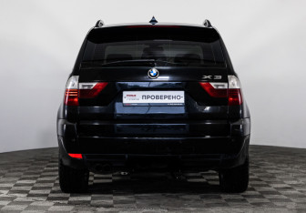 Подержанный автомобиль BMW X3 2008 года (6 фото)