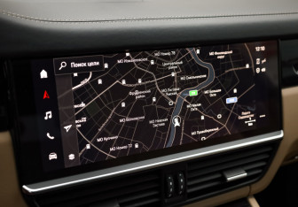 Подержанный автомобиль Porsche Cayenne 2021 года (20 фото)