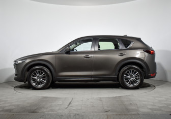 Подержанный автомобиль Mazda CX-5 2017 года (8 фото)