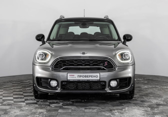 Подержанный автомобиль MINI Countryman 2018 года (3 фото)