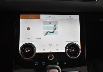 Подержанный автомобиль Land Rover Range Rover Evoque 2021 года (18 фото)