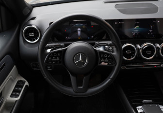 Подержанный автомобиль Mercedes-Benz GLB 2020 года (9 фото)