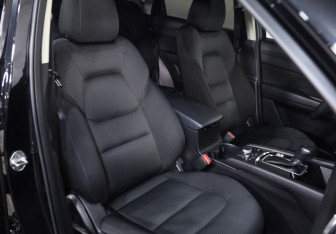 Подержанный автомобиль Mazda CX-5 2021 года (22 фото)