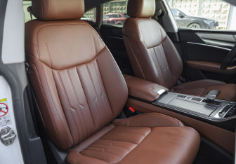 Подержанный автомобиль Audi A7 2021 года (32 фото)