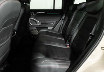 Подержанный автомобиль Jetour T2 2024 года (10 фото)