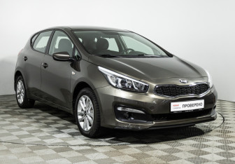 Подержанный автомобиль Kia Ceed Hatchback 2017 года (3 фото)