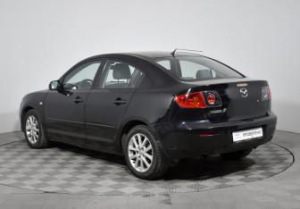 Подержанный автомобиль Mazda 3 Sedan 2007 года (7 фото)