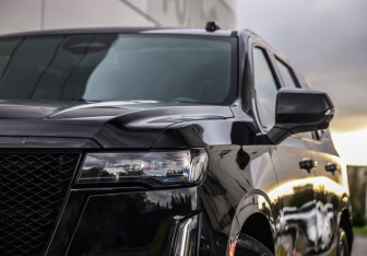 Подержанный автомобиль Cadillac Escalade Suv 2022 года (2 фото)