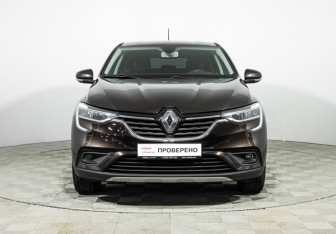 Подержанный автомобиль Renault Arkana 2019 года (2 фото)