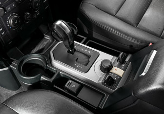 Подержанный автомобиль Land Rover Discovery 2008 года (12 фото)