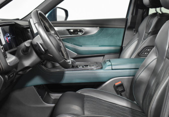 Подержанный автомобиль GAC GS8 2023 года (10 фото)