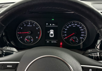 Подержанный автомобиль Kia K5 2020 года (18 фото)