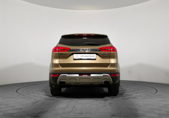 Подержанный автомобиль Geely Atlas 2019 года (6 фото)