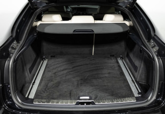 Подержанный автомобиль BMW X6 2013 года (24 фото)