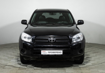 Подержанный автомобиль Toyota RAV4 2007 года (2 фото)