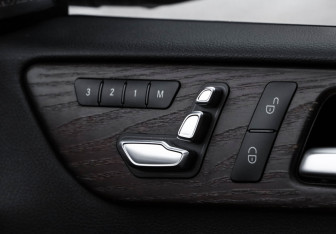 Подержанный автомобиль Mercedes-Benz GLE 2017 года (22 фото)