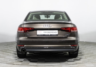 Подержанный автомобиль Audi A4 Sedan 2016 года (6 фото)