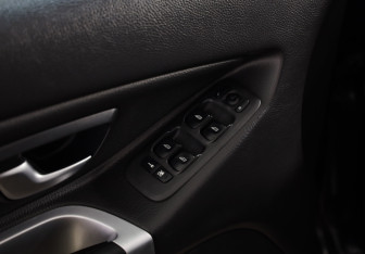 Подержанный автомобиль Volvo XC90 2011 года (17 фото)