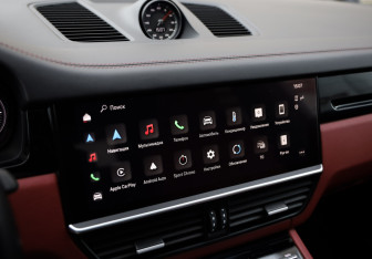 Подержанный автомобиль Porsche Cayenne 2022 года (14 фото)